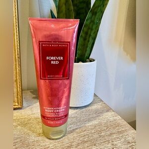 Bath & Body Works Forever Red Hydrating Body Cream